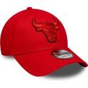 mutzen-gebogen-rot-verstellbares-band-9forty-outline-der-chicago-bulls-nba-von-new-era