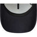 casquette-trucker-bleue-marine-et-beige-a-frame-oval-foam-patch-new-era