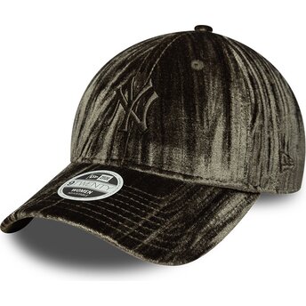 Casquette courbée verte ajustable pour femme avec logo vert 9TWENTY Velour New York Yankees MLB New Era