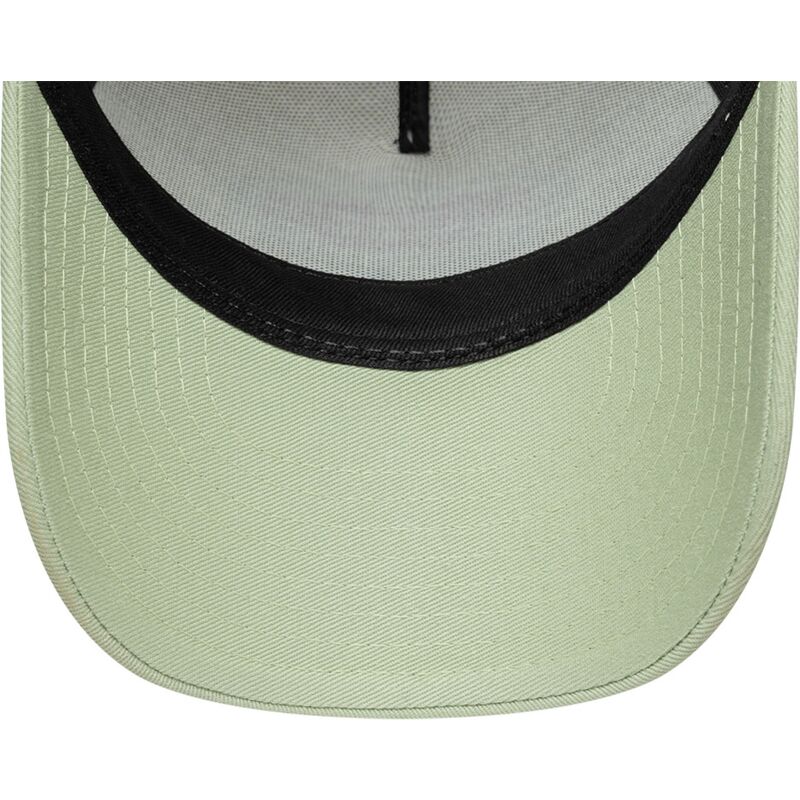 casquette-trucker-verte-et-beige-pour-enfant-a-frame-outdoor-new-era casquette-trucker-verte-et-beige-pour-enfant-a-frame-outdoor-new-era
