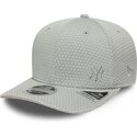 mutzen-gebogen-grau-snapback-9seventy-stretch-snap-mesh-flawless-der-new-york-yankees-mlb-von-new-era
