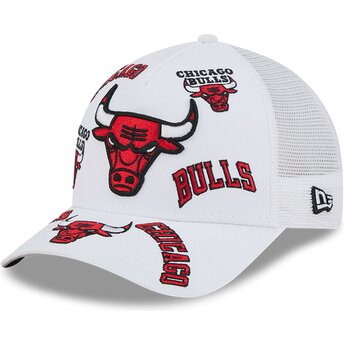 Casquette trucker blanche 9FORTY M-Crown A Frame All Over Chicago Bulls NBA New Era