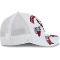 casquette-trucker-blanche-9forty-m-crown-a-frame-all-over-chicago-bulls-nba-new-era