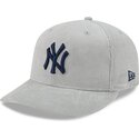 casquette-courbee-grise-ajustee-avec-logo-bleu-marine-59fifty-cord-new-york-yankees-mlb-new-era