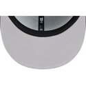 mutzen-flach-schwarz-angepasst-59fifty-side-script-der-new-york-yankees-mlb-von-new-era