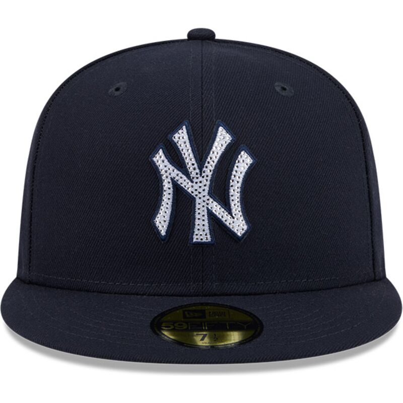 casquette-plate-bleue-marine-ajustee-59fifty-rhinestone-badge-new-york-yankees-mlb-new-era