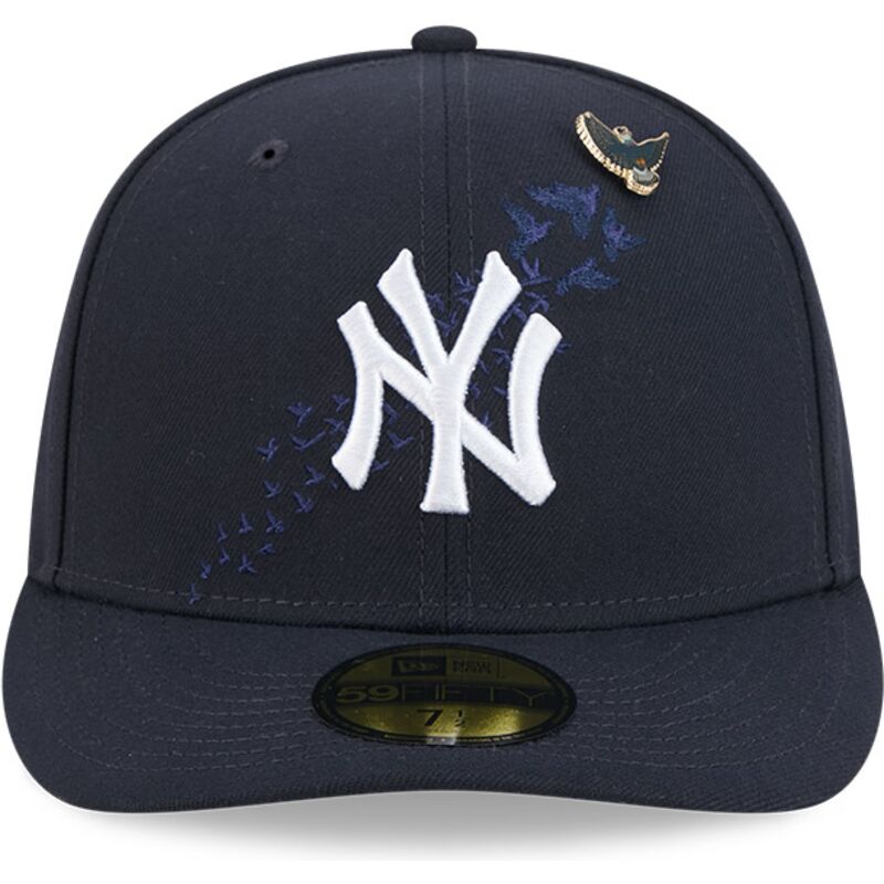 casquette-courbee-bleue-marine-ajustee-59fifty-pin-na-lifestyle-f1-new-york-yankees-mlb-new-era