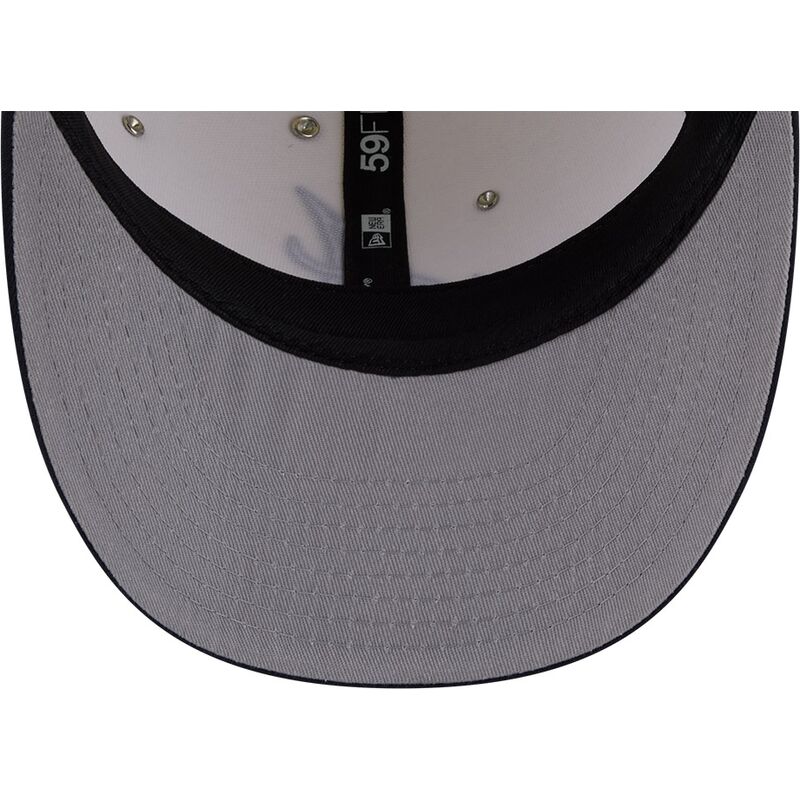 casquette-courbee-beige-et-bleue-marine-ajustee-59fifty-beads-na-lifestyle-f1-atlanta-braves-mlb-new-era