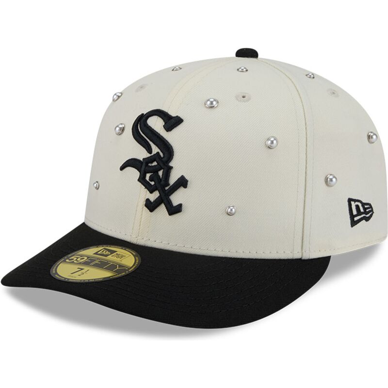casquette-courbee-beige-et-noire-ajustee-59fifty-beads-na-lifestyle-f1-chicago-white-sox-mlb-new-era casquette-courbee-beige-et-noire-ajustee-59fifty-beads-na-lifestyle-f1-chicago-white-sox-mlb-new-era