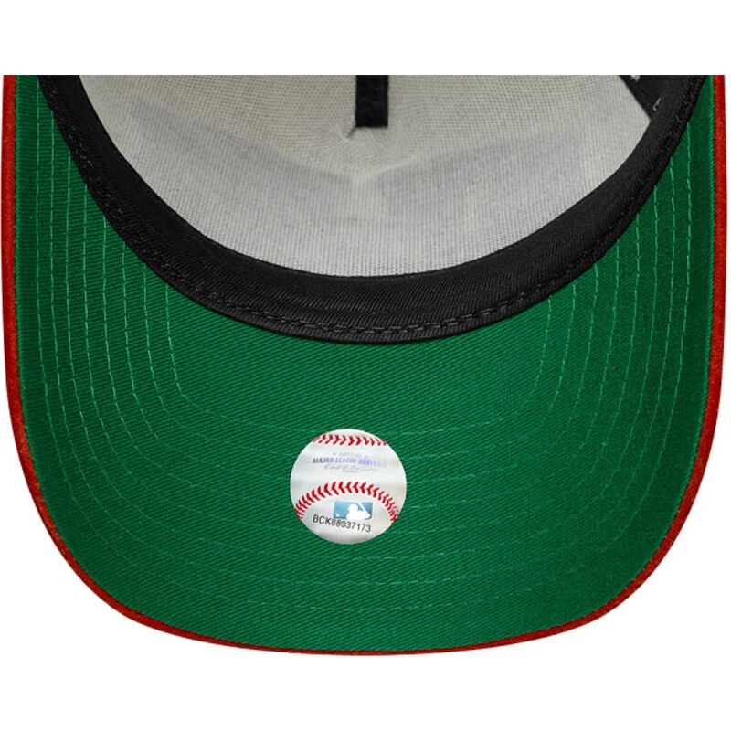 mutzen-gebogen-beige-snapback-e-frame-wordmark-suede-der-new-york-yankees-mlb-von-new-era