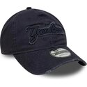 casquette-courbee-bleue-marine-ajustable-avec-logo-bleu-marine-9twenty-distress-wordmark-new-york-yankees-mlb-new-era