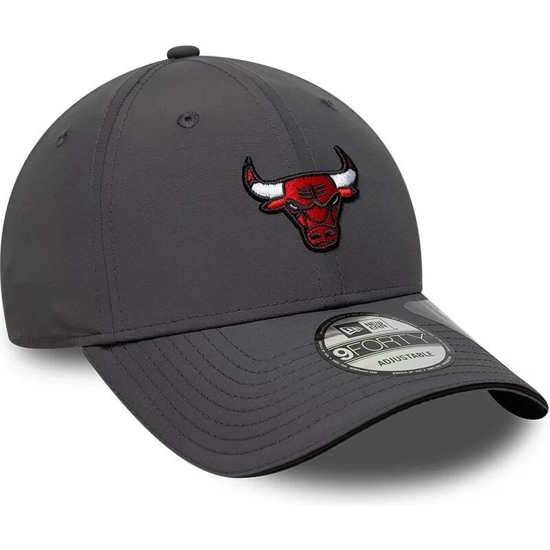 casquette-courbee-grise-ajustable-9forty-recycled-chicago-bulls-nba-new-era