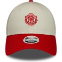 mutzen-gebogen-beige-verstellbares-band-9forty-contrast-der-manchester-united-football-club-premier-league-von-new-era