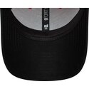 casquette-courbee-rouge-et-noire-ajustable-9forty-contrast-manchester-united-football-club-premier-league-new-era