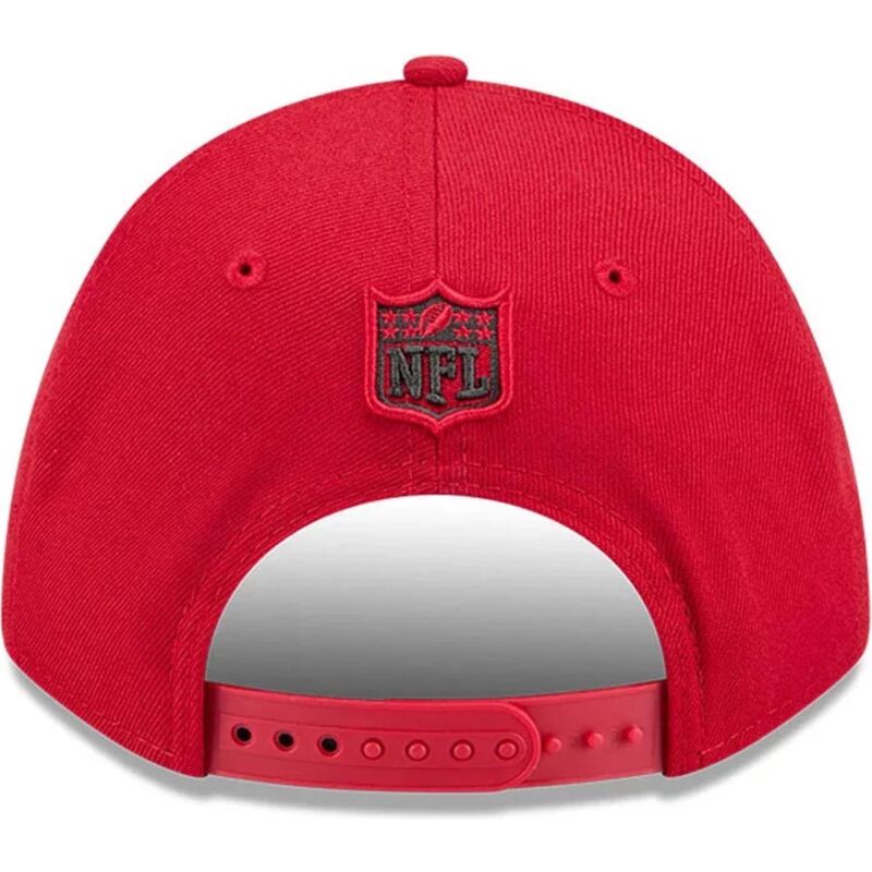 casquette-courbee-marron-snapback-9forty-m-crown-team-tampa-bay-buccaneers-nfl-new-era casquette-courbee-marron-snapback-9forty-m-crown-team-tampa-bay-buccaneers-nfl-new-era