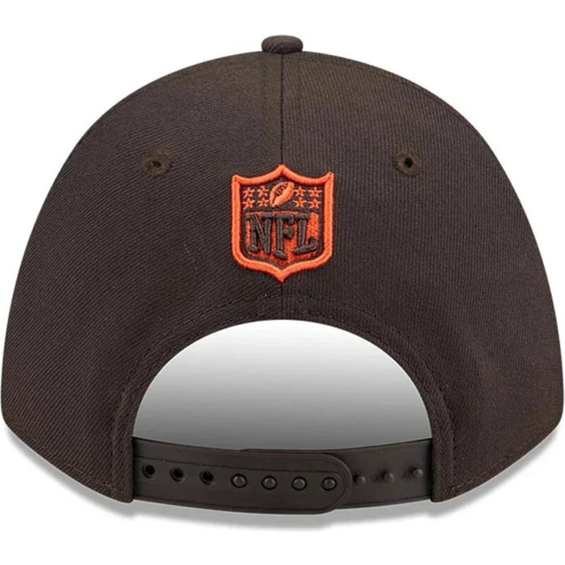 mutzen-gebogen-braun-snapback-9forty-m-crown-team-der-cleveland-browns-nfl-von-new-era mutzen-gebogen-braun-snapback-9forty-m-crown-team-der-cleveland-browns-nfl-von-new-era