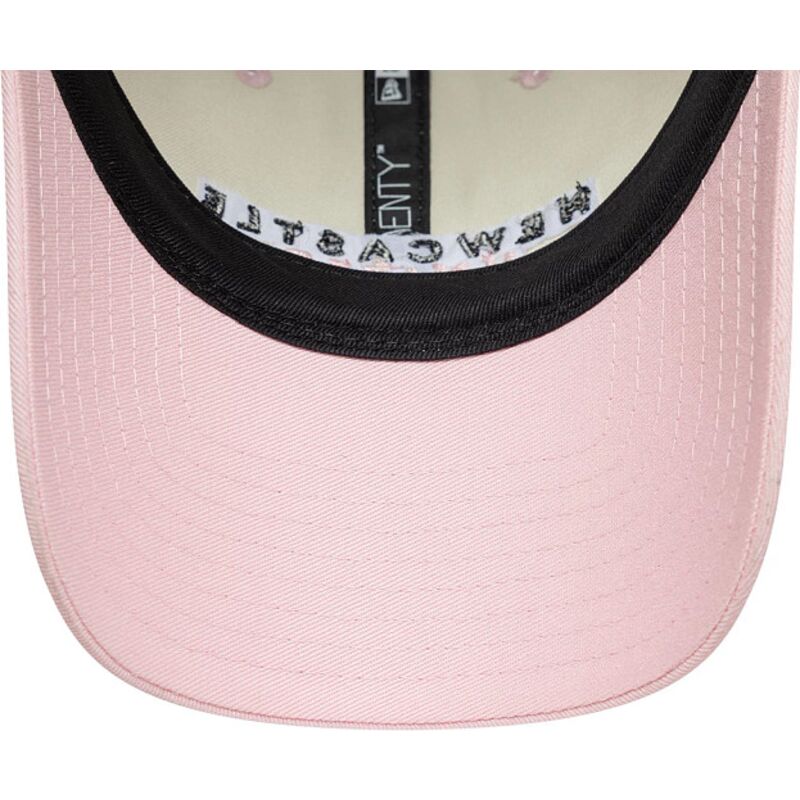 casquette-courbee-beige-et-rose-ajustable-pour-femme-9twenty-newcastle-united-football-club-premier-league-new-era casquette-courbee-beige-et-rose-ajustable-pour-femme-9twenty-newcastle-united-football-club-premier-league-new-era