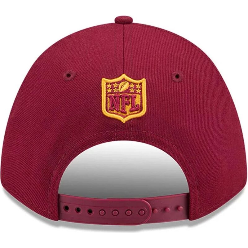 mutzen-gebogen-rot-snapback-9forty-m-crown-team-der-washington-commanders-nfl-von-new-era mutzen-gebogen-rot-snapback-9forty-m-crown-team-der-washington-commanders-nfl-von-new-era