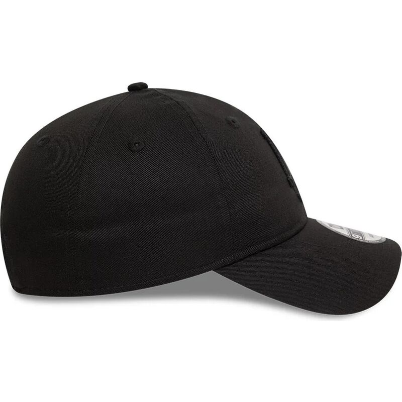 schwarze-verstellbare-curved-cap-mit-schwarzem-logo-9twenty-league-essential-der-los-angeles-dodgers-mlb-von-new-era schwarze-verstellbare-curved-cap-mit-schwarzem-logo-9twenty-league-essential-der-los-angeles-dodgers-mlb-von-new-era