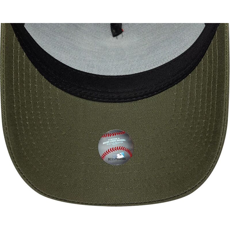 mutzen-gebogen-grun-snapback-a-frame-league-essential-der-new-york-yankees-mlb-von-new-era