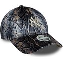 casquette-courbee-multicolore-ajustable-pour-femme-9forty-snake-print-new-york-yankees-mlb-new-era