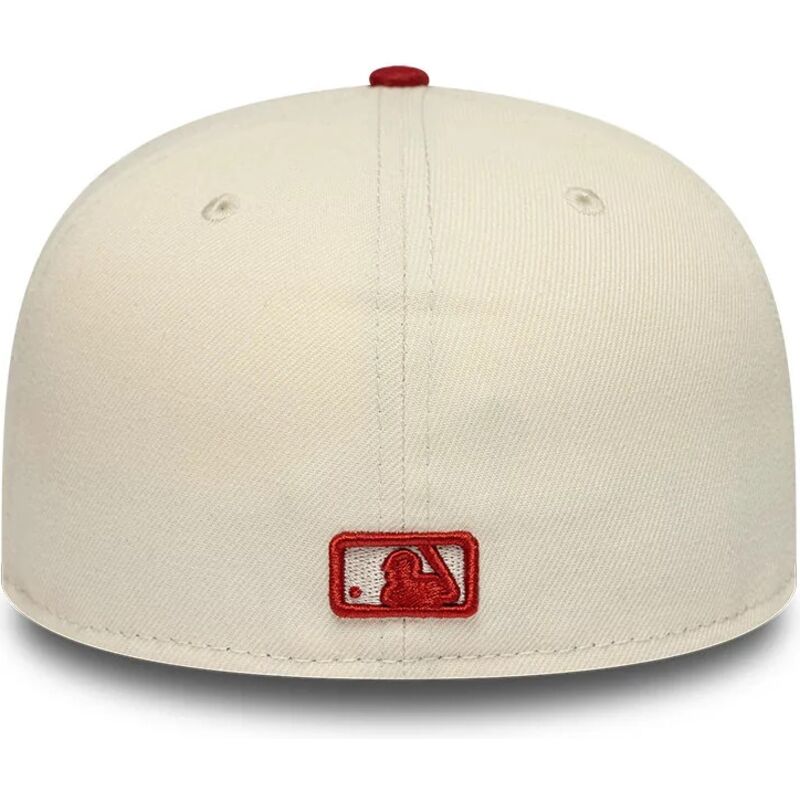 casquette-plate-beige-et-rouge-ajustee-avec-logo-rouge-59fifty-league-essential-new-york-yankees-mlb-new-era casquette-plate-beige-et-rouge-ajustee-avec-logo-rouge-59fifty-league-essential-new-york-yankees-mlb-new-era