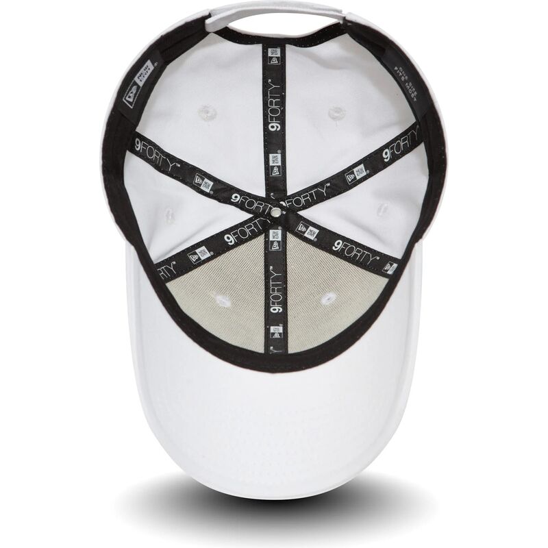 casquette-courbee-blanche-ajustable-9forty-basic-flag-new-era