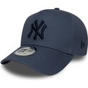 mutzen-gebogen-blau-snapback-9forty-e-frame-league-essential-der-new-york-yankees-mlb-von-new-era