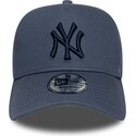 mutzen-gebogen-blau-snapback-9forty-e-frame-league-essential-der-new-york-yankees-mlb-von-new-era