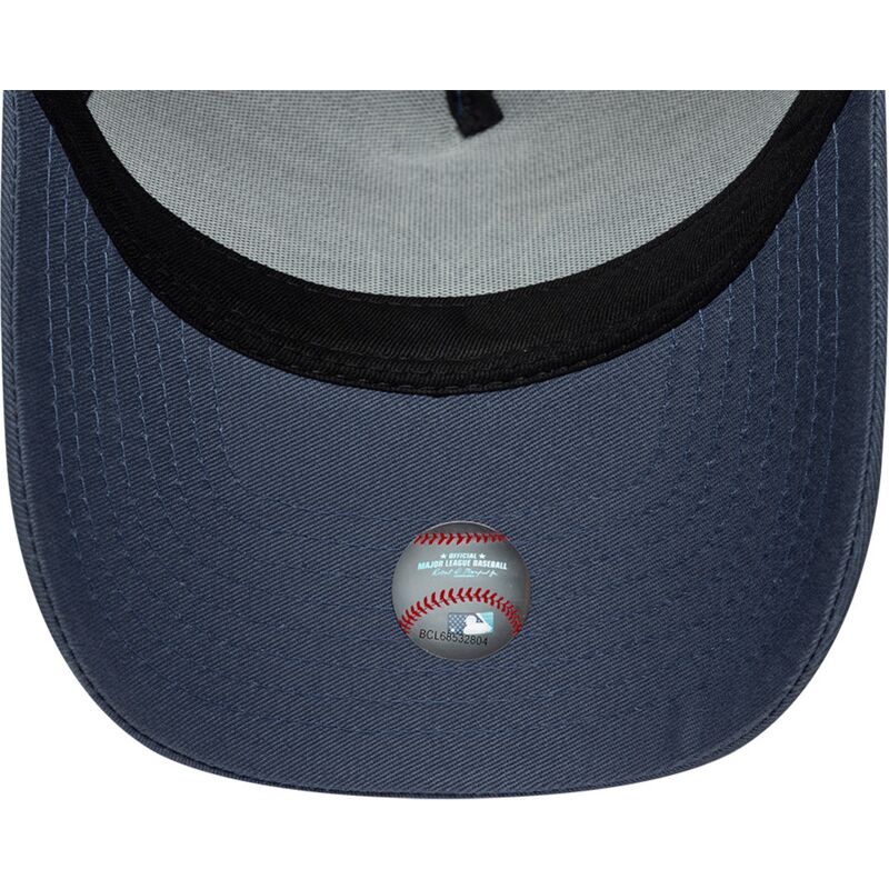 mutzen-gebogen-blau-snapback-9forty-e-frame-league-essential-der-new-york-yankees-mlb-von-new-era