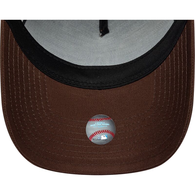 casquette-courbee-marron-snapback-avec-logo-marron-e-frame-team-outline-los-angeles-dodgers-mlb-new-era