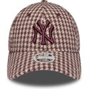 mutzen-gebogen-rot-verstellbares-band-9forty-m-crown-houndstooth-der-new-york-yankees-mlb-von-new-era