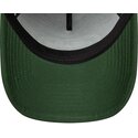 mutzen-gebogen-grun-snapback-a-frame-oval-patch-foam-von-new-era