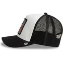 casquette-trucker-noire-et-blanche-pour-enfant-chien-beware-original-recipe-the-farm-goorin-bros
