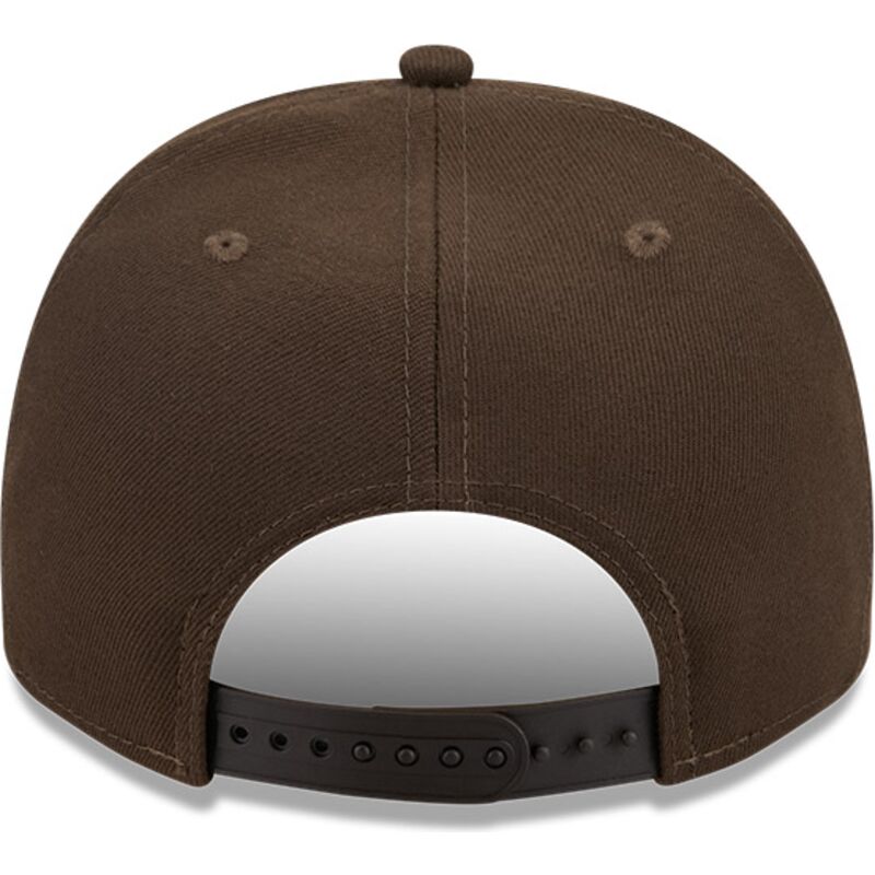 casquette-courbee-marron-snapback-9fifty-a-frame-precurved-visor-pin-new-york-yankees-mlb-new-era