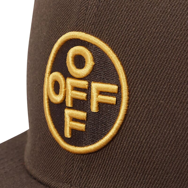 casquette-plate-marron-snapback-avec-logo-jaune-off-embroidered-twill-l-ab-c-o-off-white