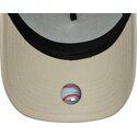 mutzen-gebogen-beige-snapback-a-frame-league-essential-der-new-york-yankees-mlb-von-new-era
