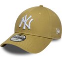 mutzen-gebogen-khaki-verstellbares-band-9forty-league-essential-der-new-york-yankees-mlb-von-new-era