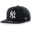 marineblaue-flache-snapback-kappe-unifarben-mit-seitlichem-logo-mlb-new-york-yankees-von-47-brand
