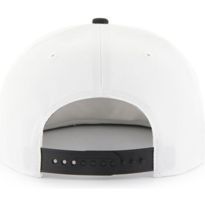 47-brand-flat-brim-seitliches-logo-mlb-chicago-white-sox-smooth-snapback-cap-weiss